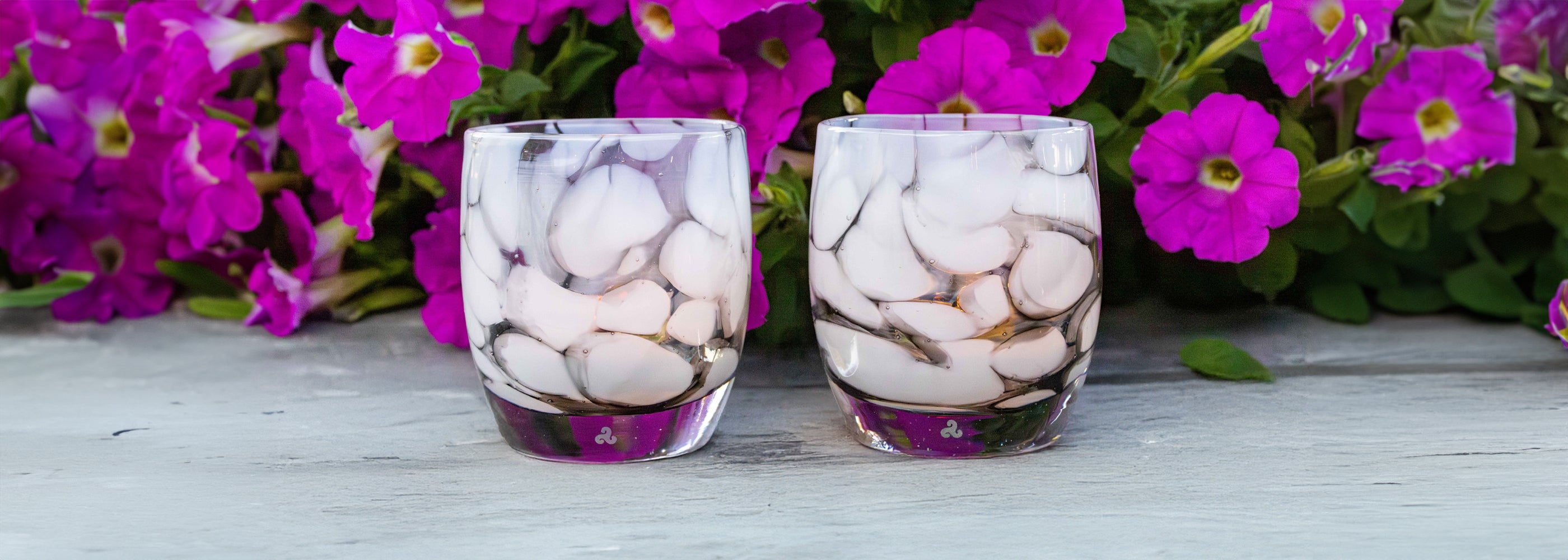 calm and clear glassybaby gray with white petals